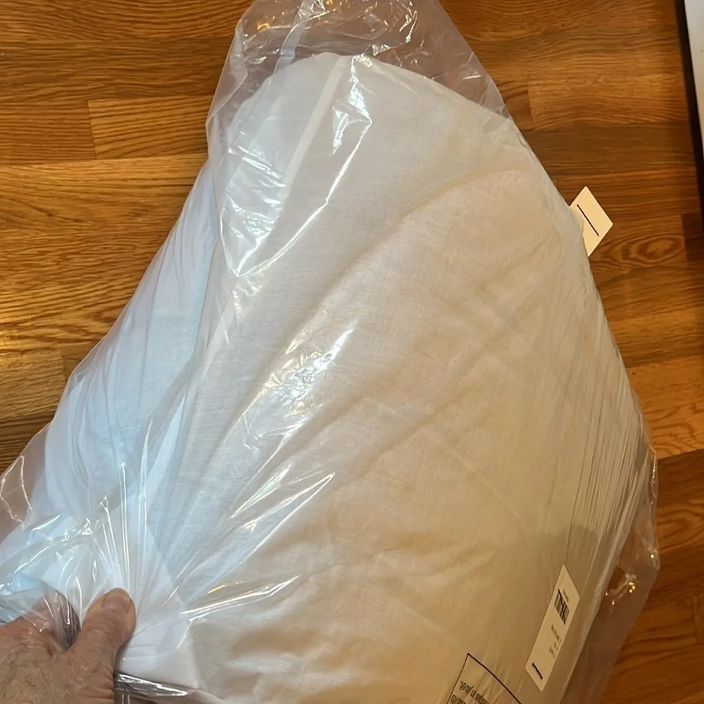 Anthropologie Velvet Emery Quilt Size King NWT